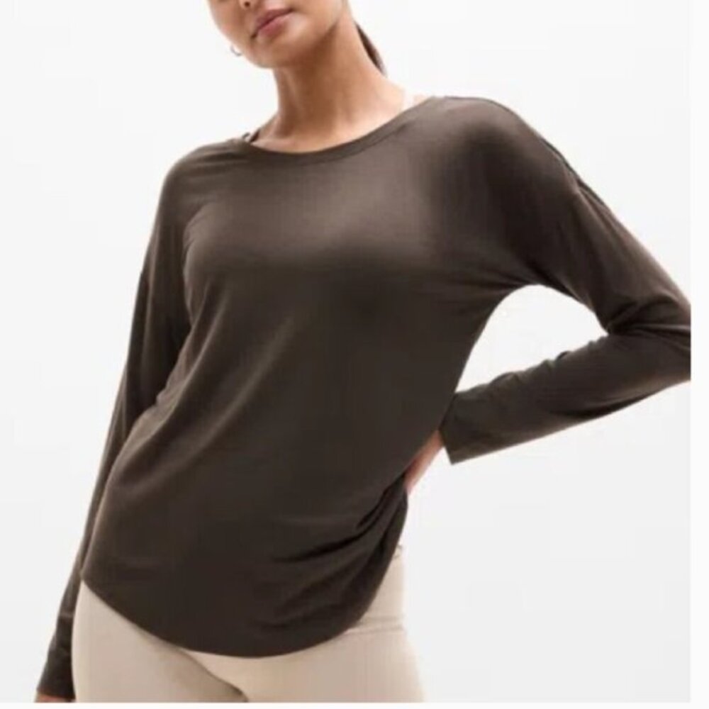 Athleta Ease In Top Sleeve Dolman Athleisure Size Large